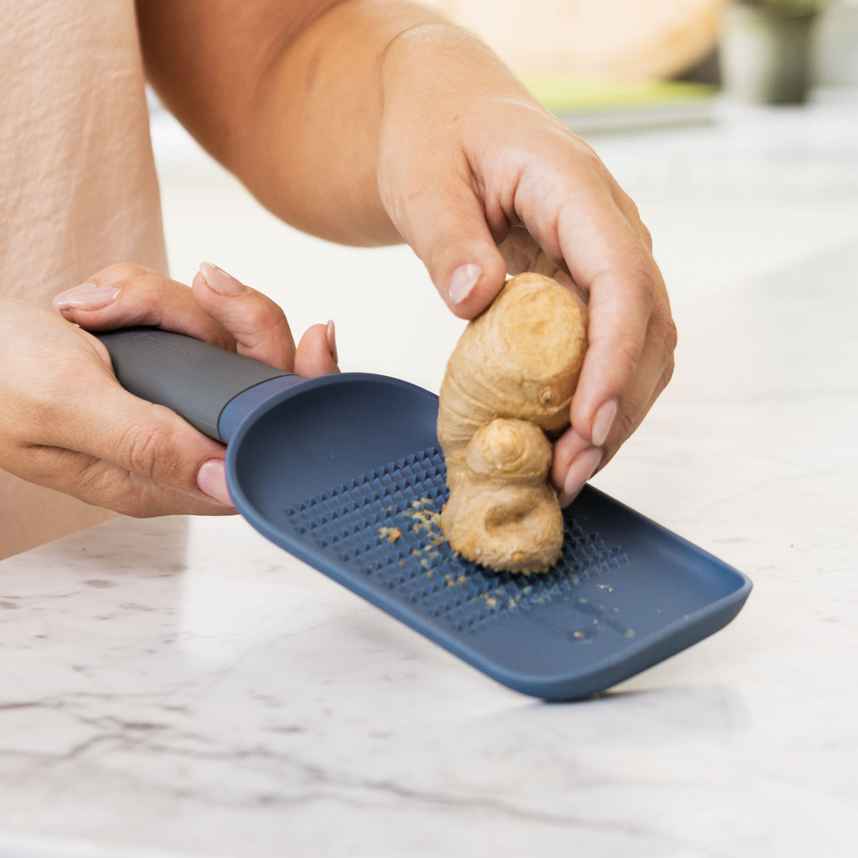 Multifunctional Grater 23 x 9 x 3cm