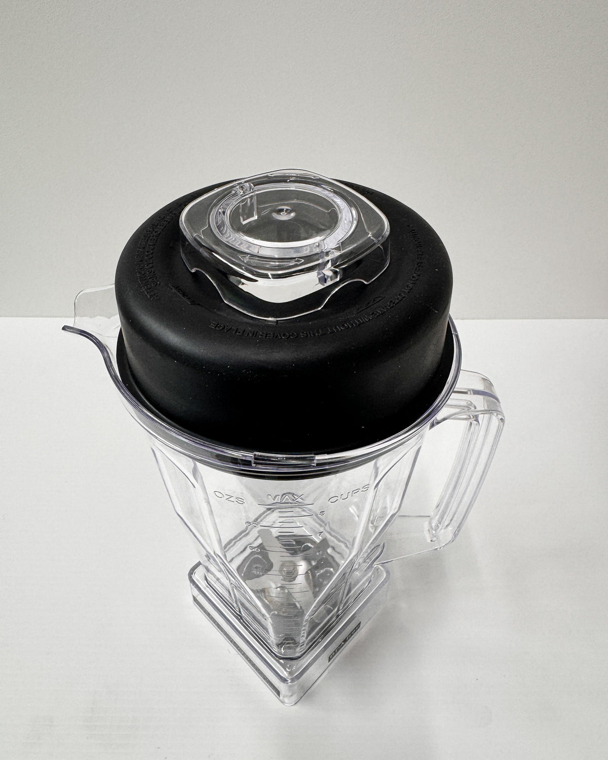 JTC OmniBlend 2.0 Litre Jug with Tamper Rod and Rubber Lid for 767, 800, 890 and 900 Series.
