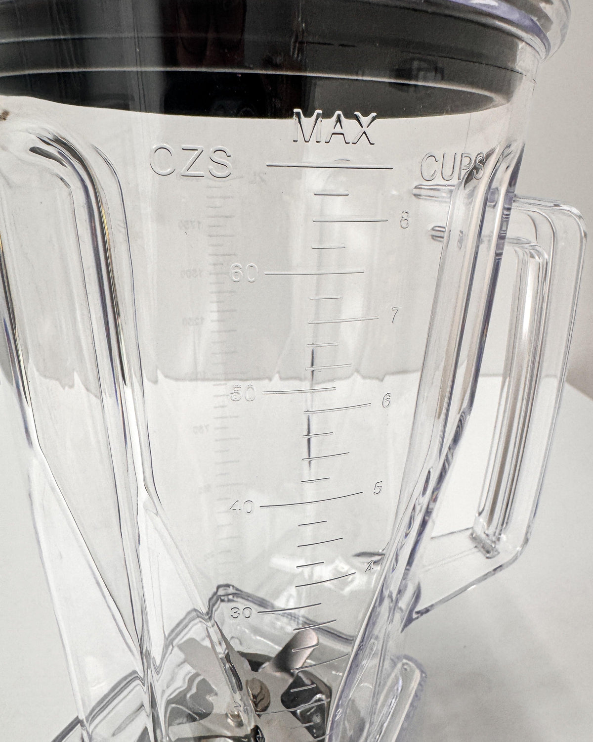 JTC OmniBlend 2.0 Litre Jug with Tamper Rod and Rubber Lid for 767, 800, 890 and 900 Series.