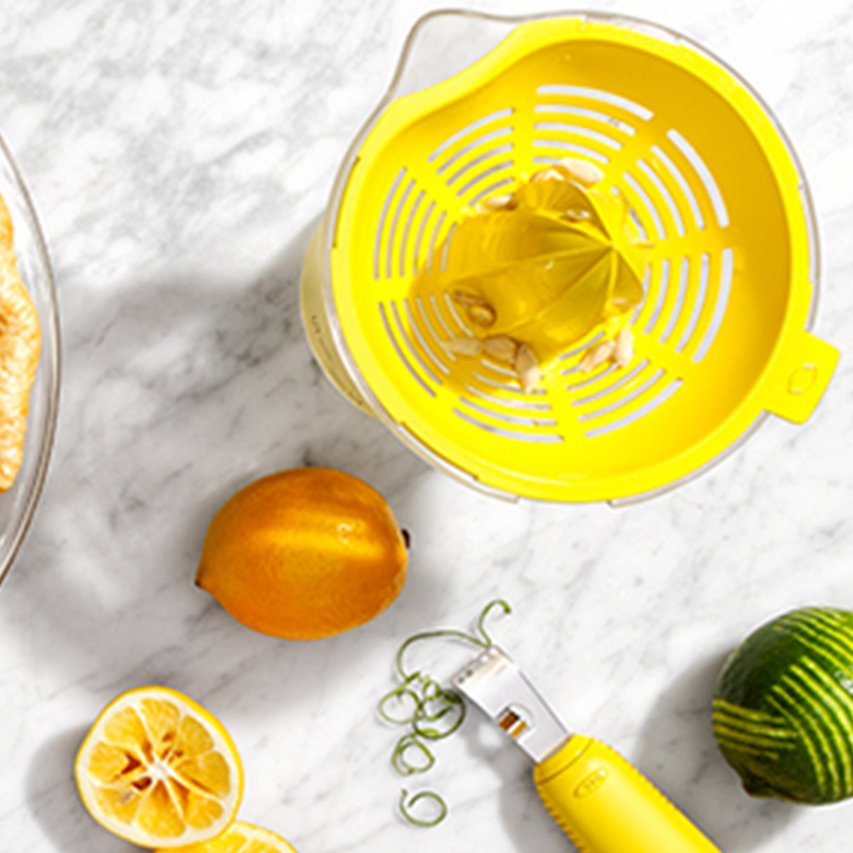 2-in-1 Citrus Juicer