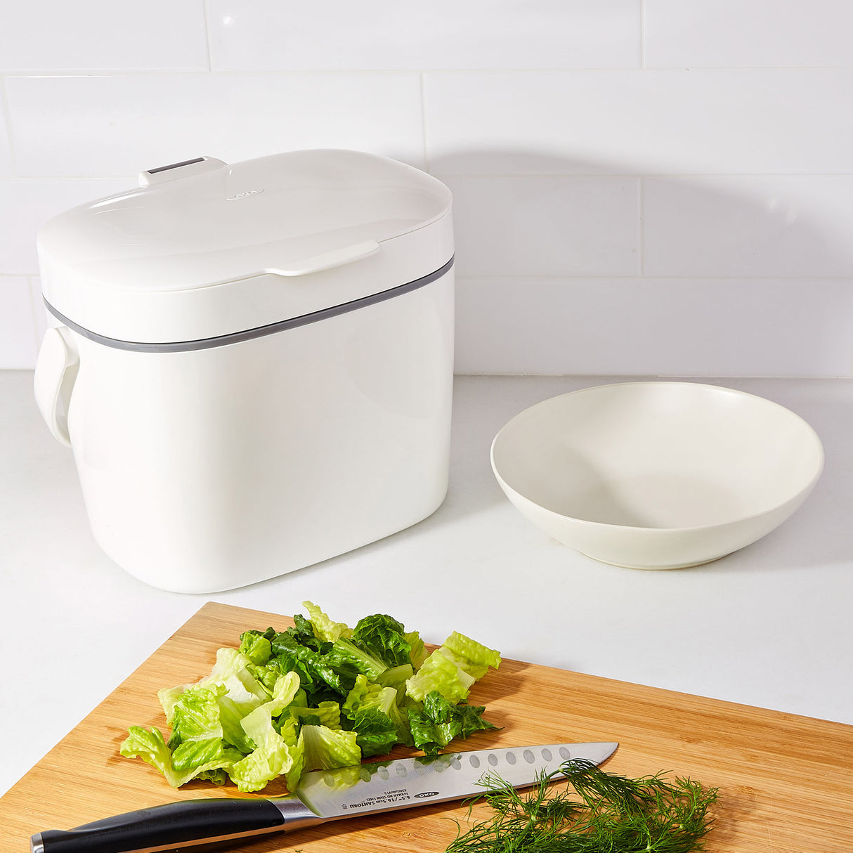 Easy-Clean Compost Bin