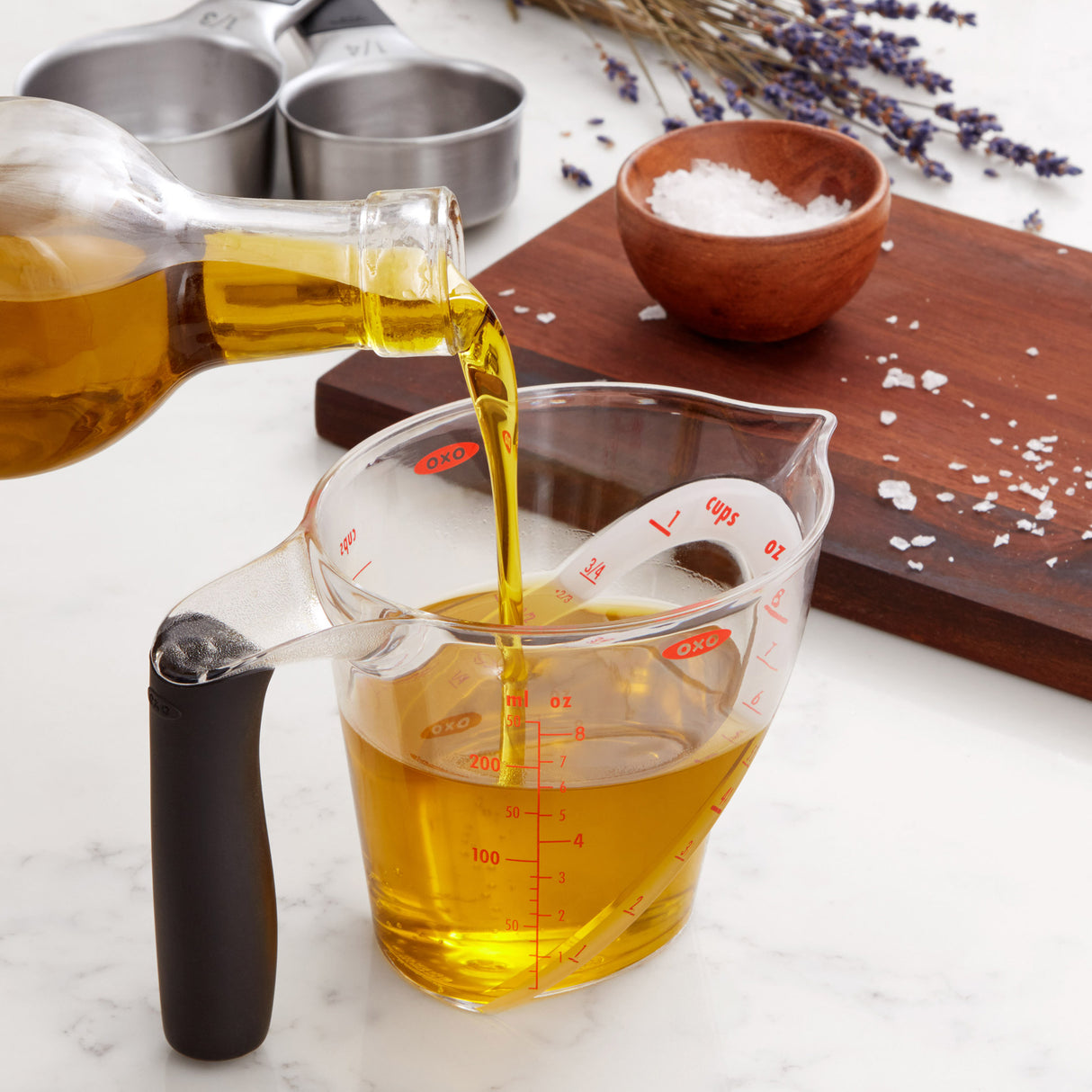 Angled Measuring Cup - 4 Cup/ 1L