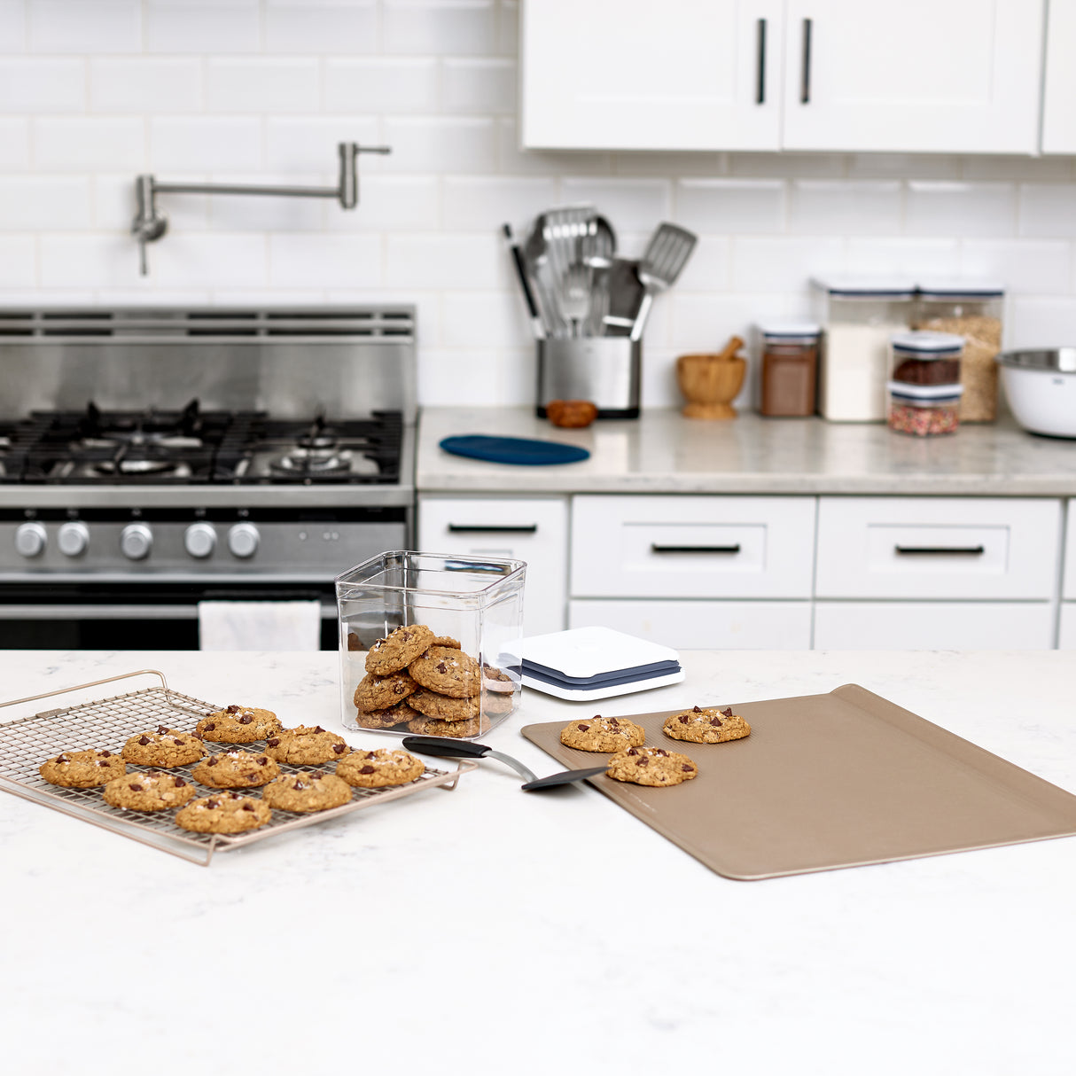 POP 2.0 8-Piece Baking Essentials Set