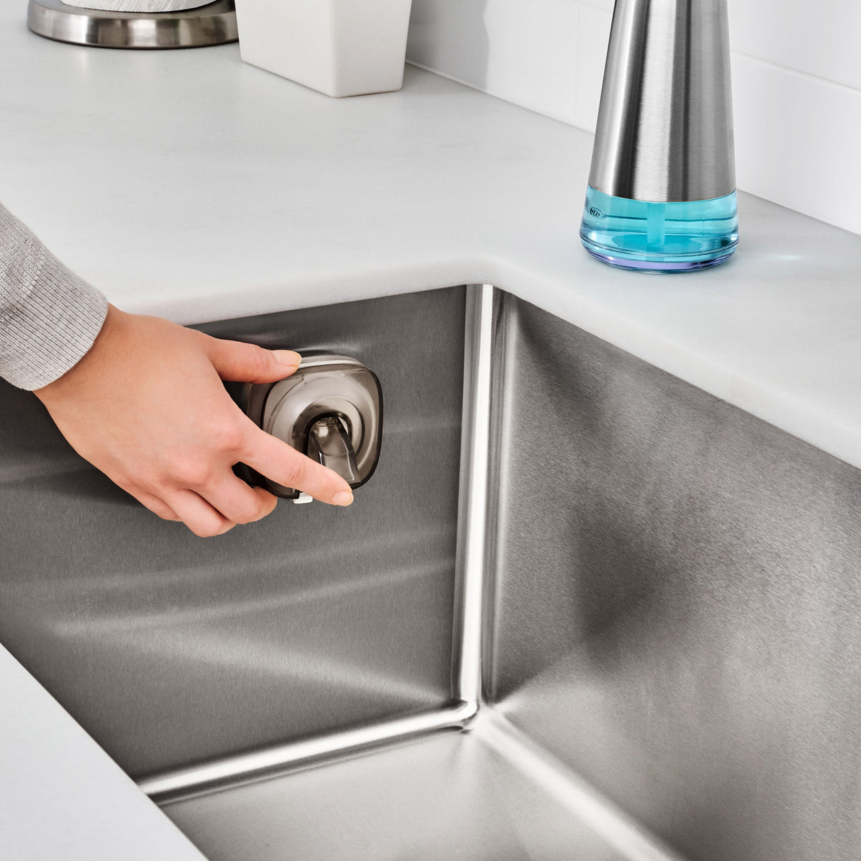 StrongHold™ Suction Sink Caddy