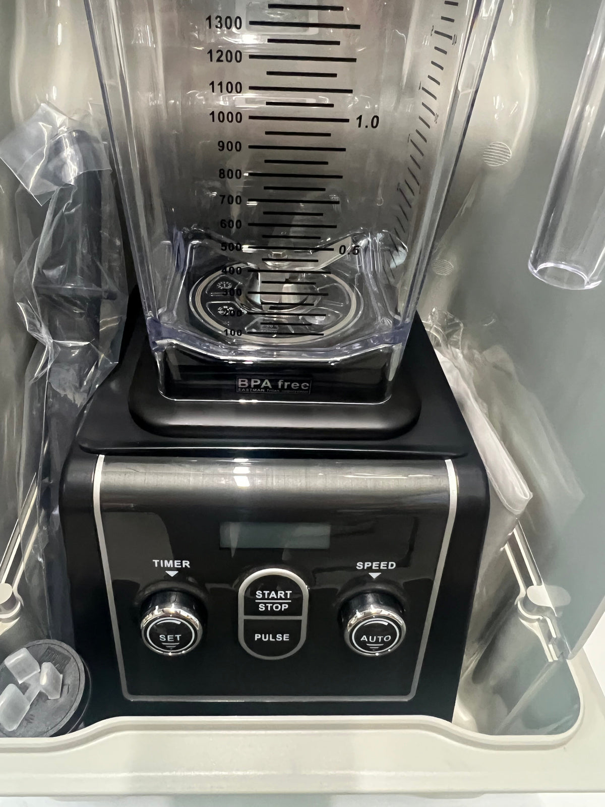 JTC OmniBlend 900AQ with OmniShield I Commercial Blender 1.5 Litre D Jug Set