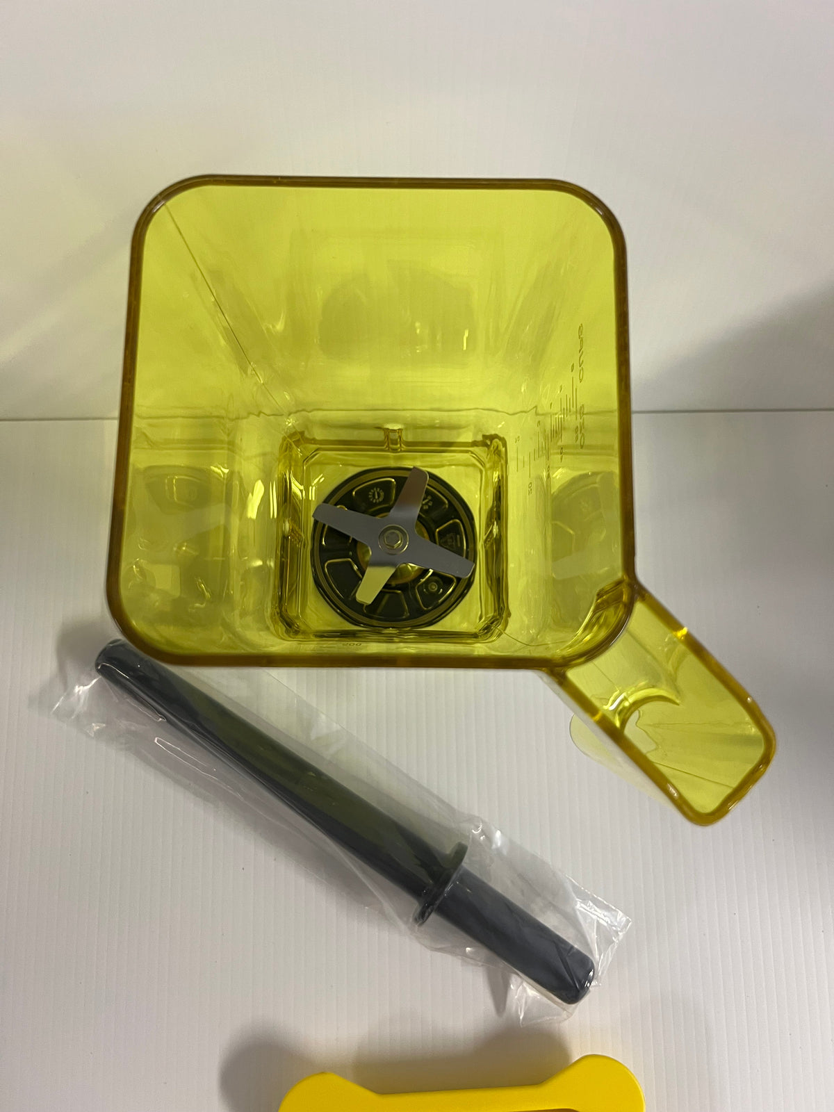 JTC OmniBlend Yellow B Jug 1.5L with 6 Blade and Tamper Rod