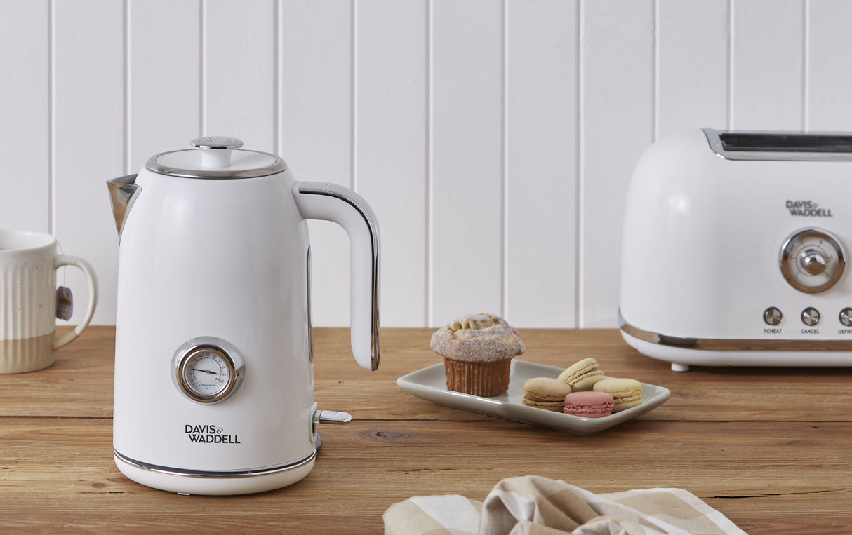 Davis & Waddell Manor Electric Kettle White 22x15.4x26cm/1.7L